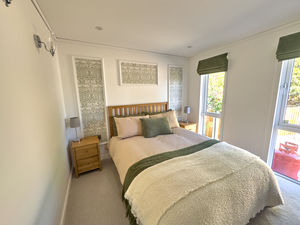 Photo 15- click for photo gallery